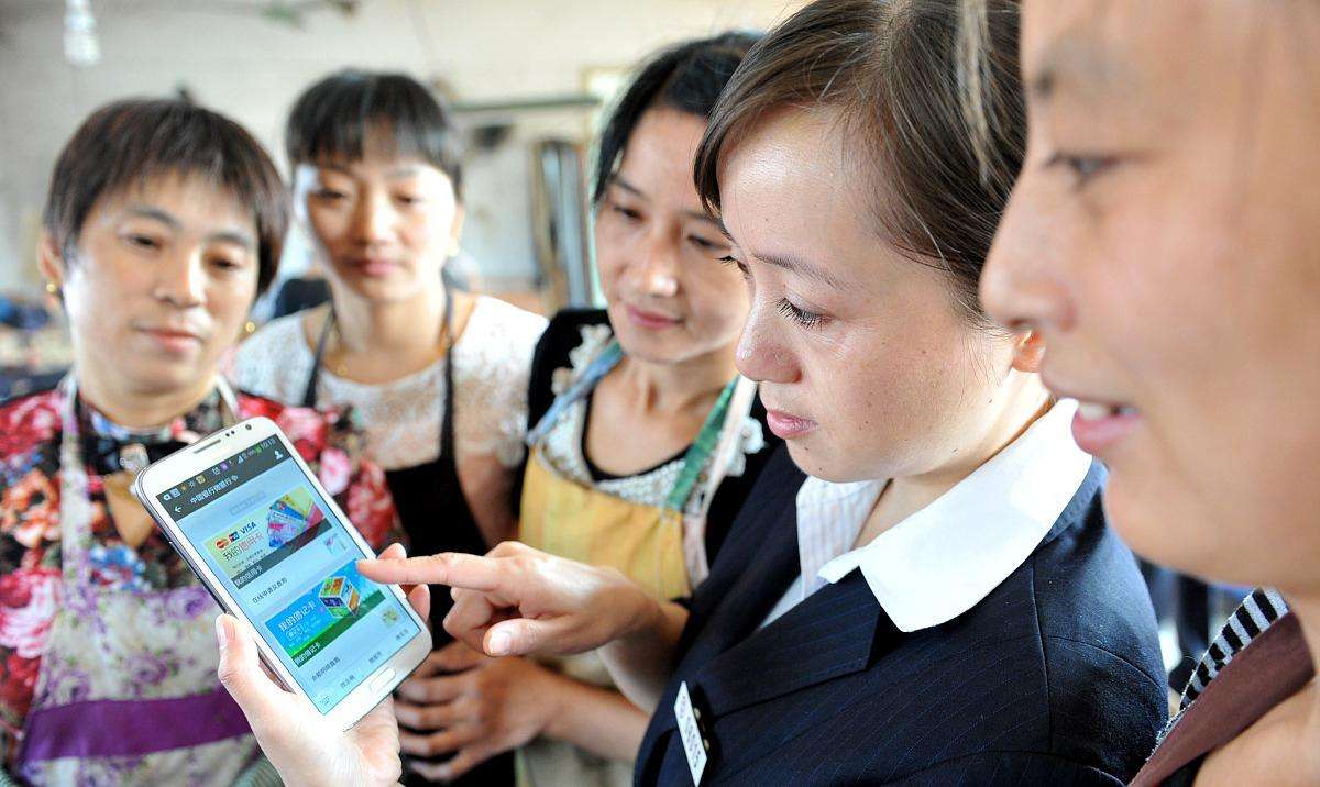 银行签下一个“工资代发”业务，能捞到什么好处？这三点你想不到