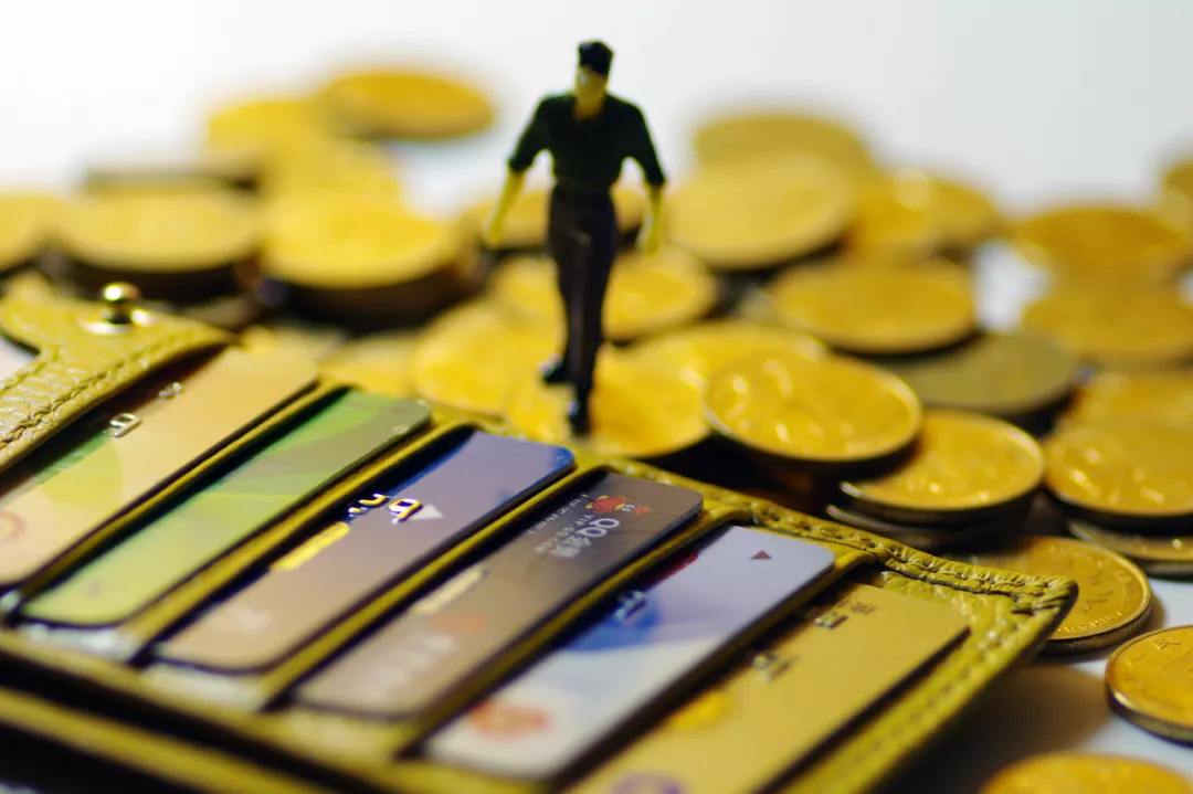 银行签下一个“工资代发”业务，能捞到什么好处？这三点你想不到