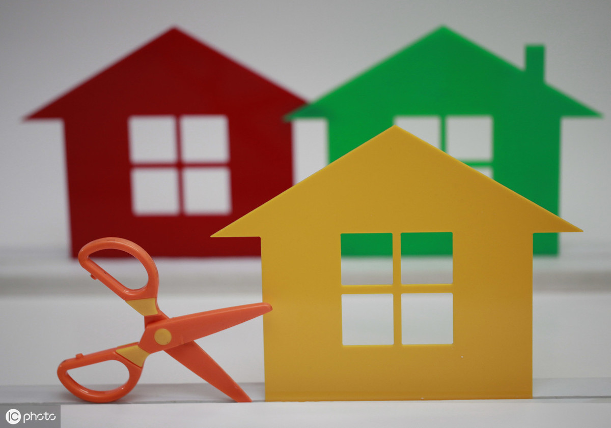 城镇土地使用税的计税依据和税率是什么