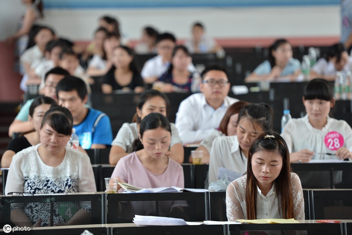 大学生2020年初级会计：100集入门视频教程+500道习题，送你参考